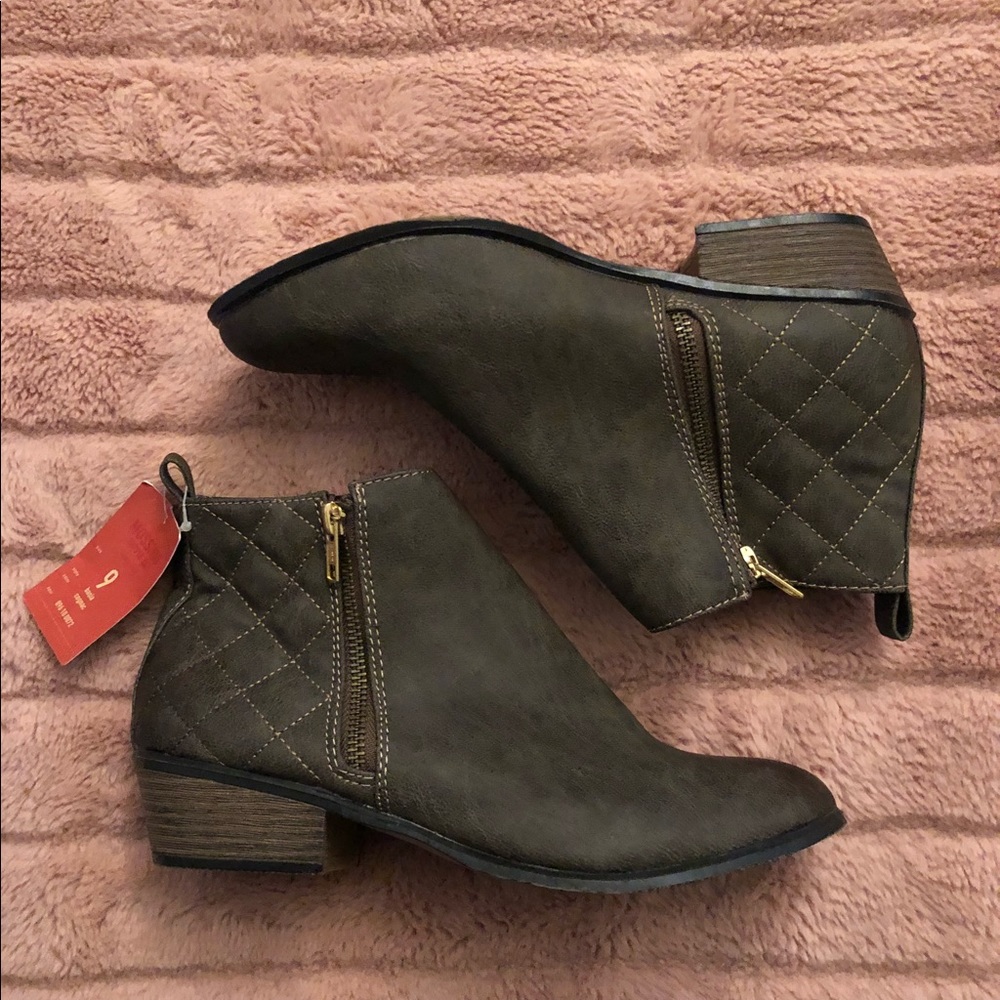 Cute Brown Ankle Boots